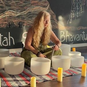 Meet your Posher, Cherri